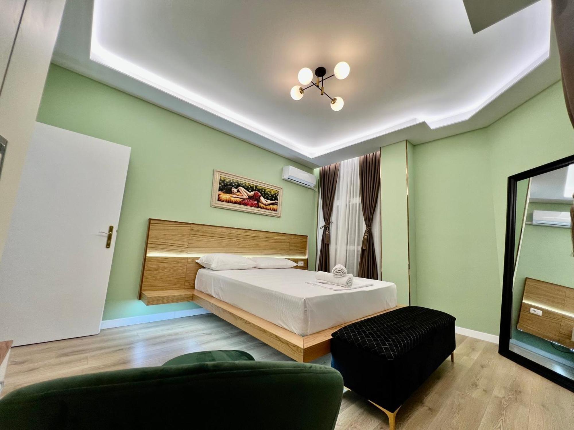 Spiranca Luxury Suites Tiranë Ngoại thất bức ảnh