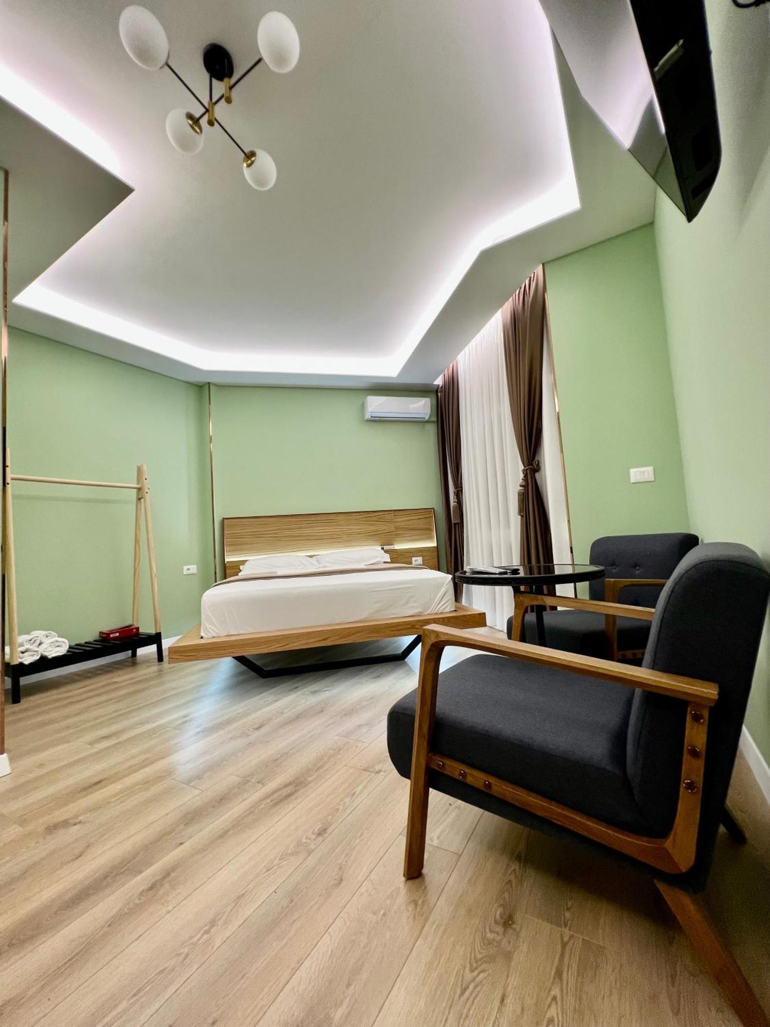 Spiranca Luxury Suites Tiranë Ngoại thất bức ảnh