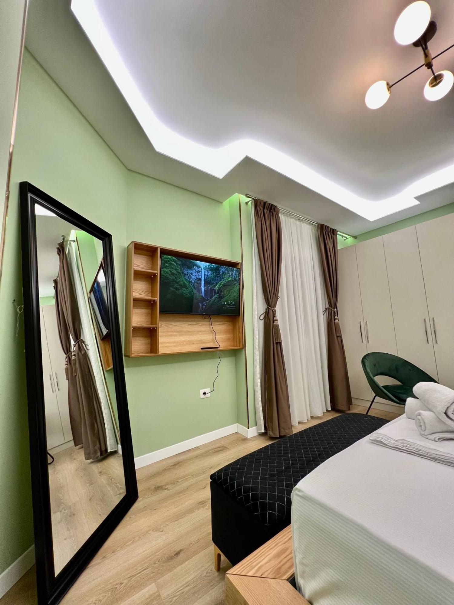 Spiranca Luxury Suites Tiranë Ngoại thất bức ảnh