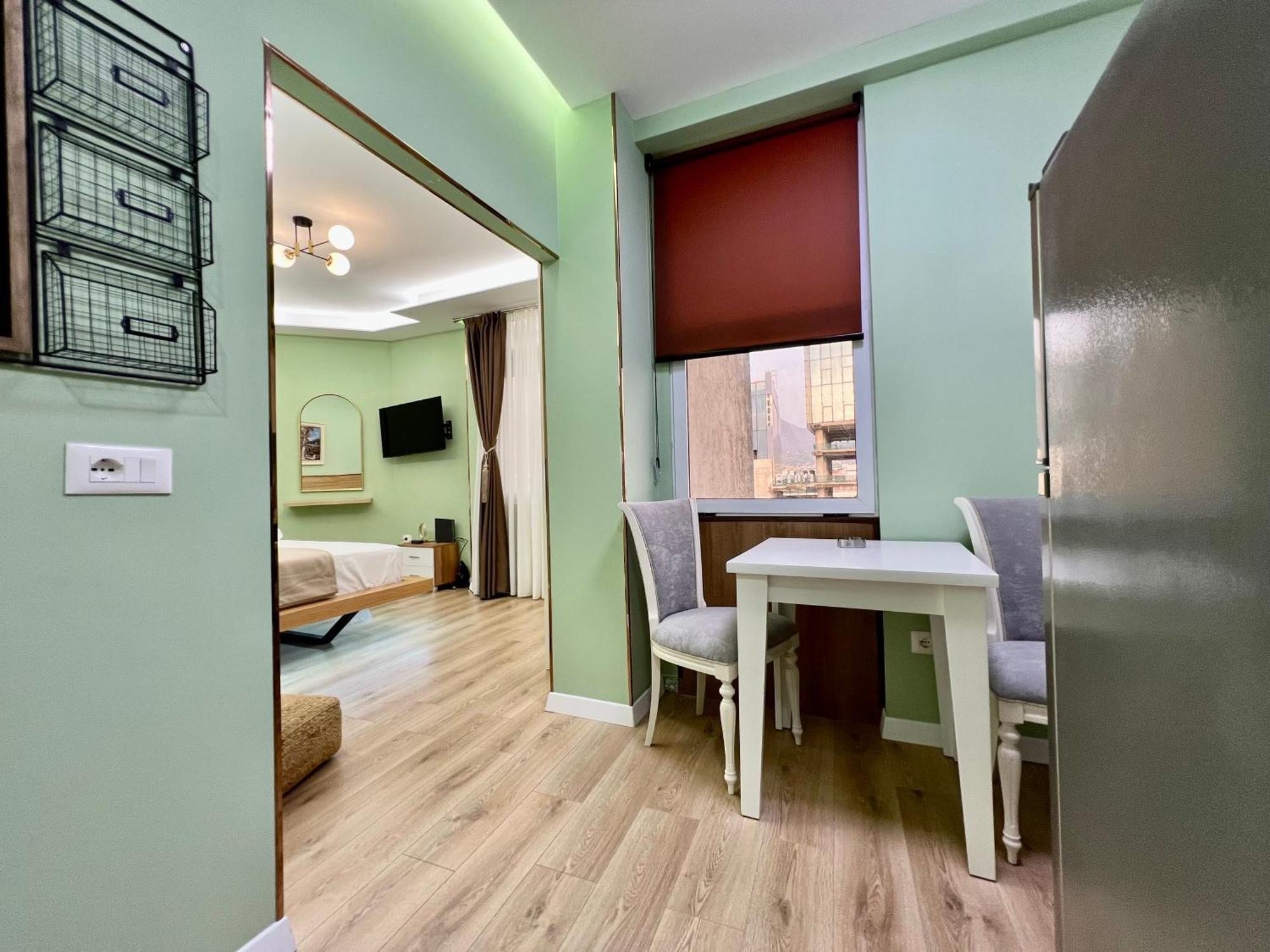 Spiranca Luxury Suites Tiranë Ngoại thất bức ảnh