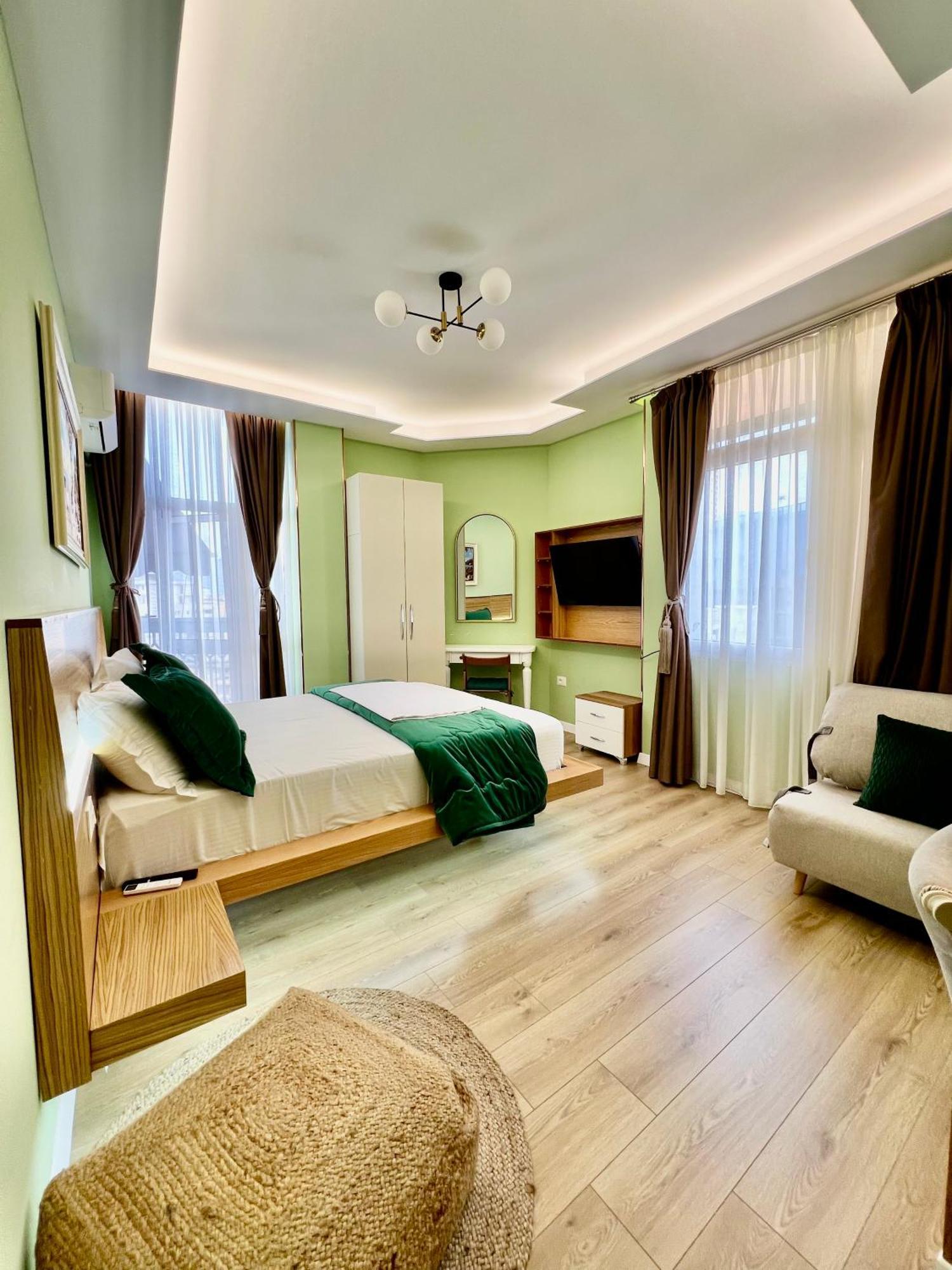 Spiranca Luxury Suites Tiranë Ngoại thất bức ảnh