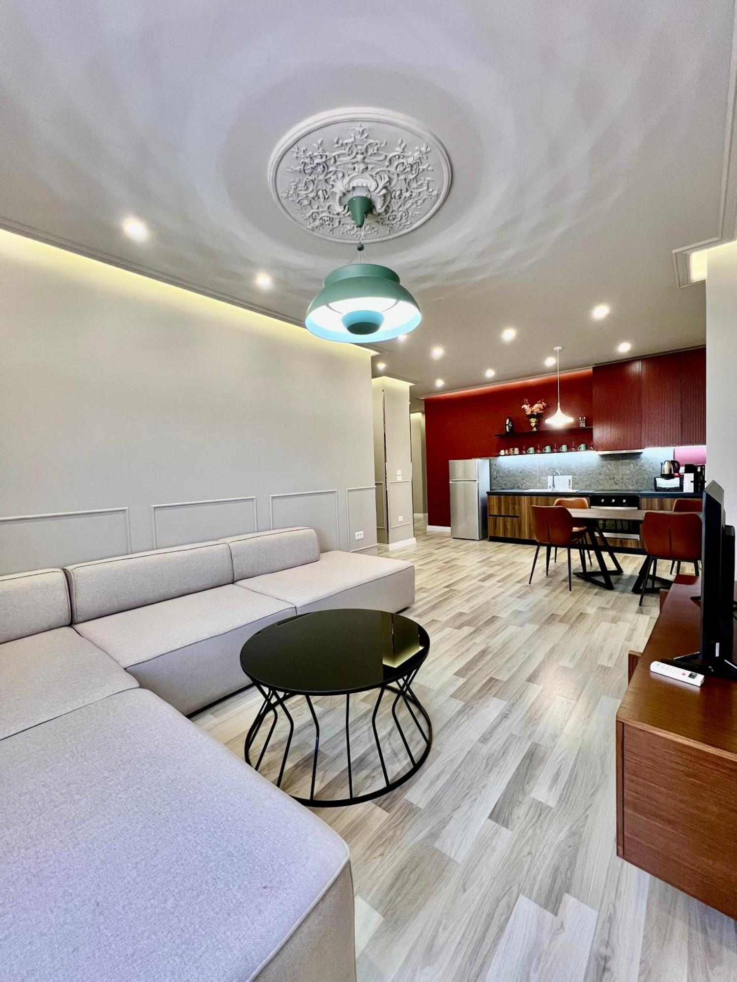 Spiranca Luxury Suites Tiranë Ngoại thất bức ảnh