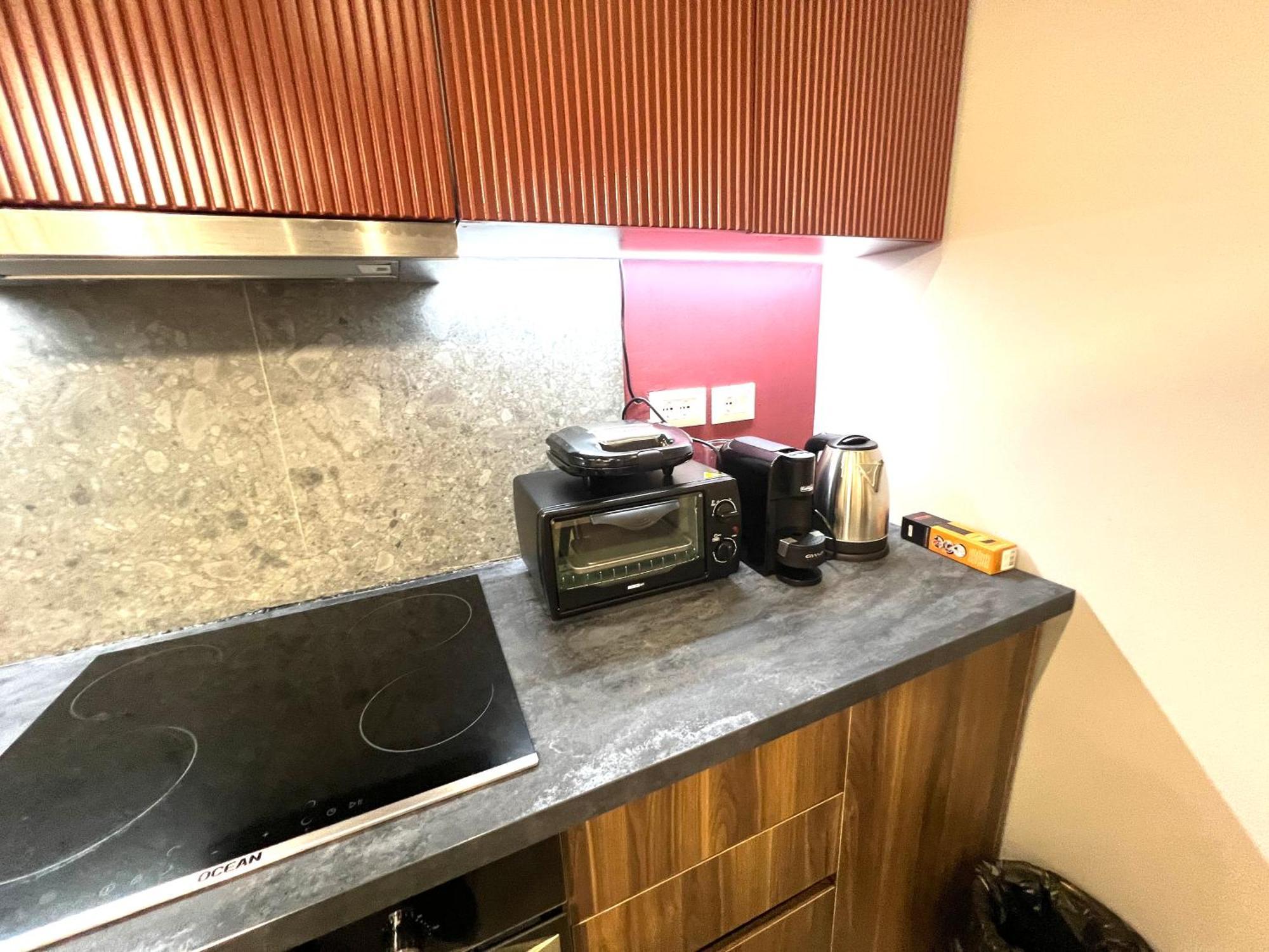 Spiranca Luxury Suites Tiranë Ngoại thất bức ảnh