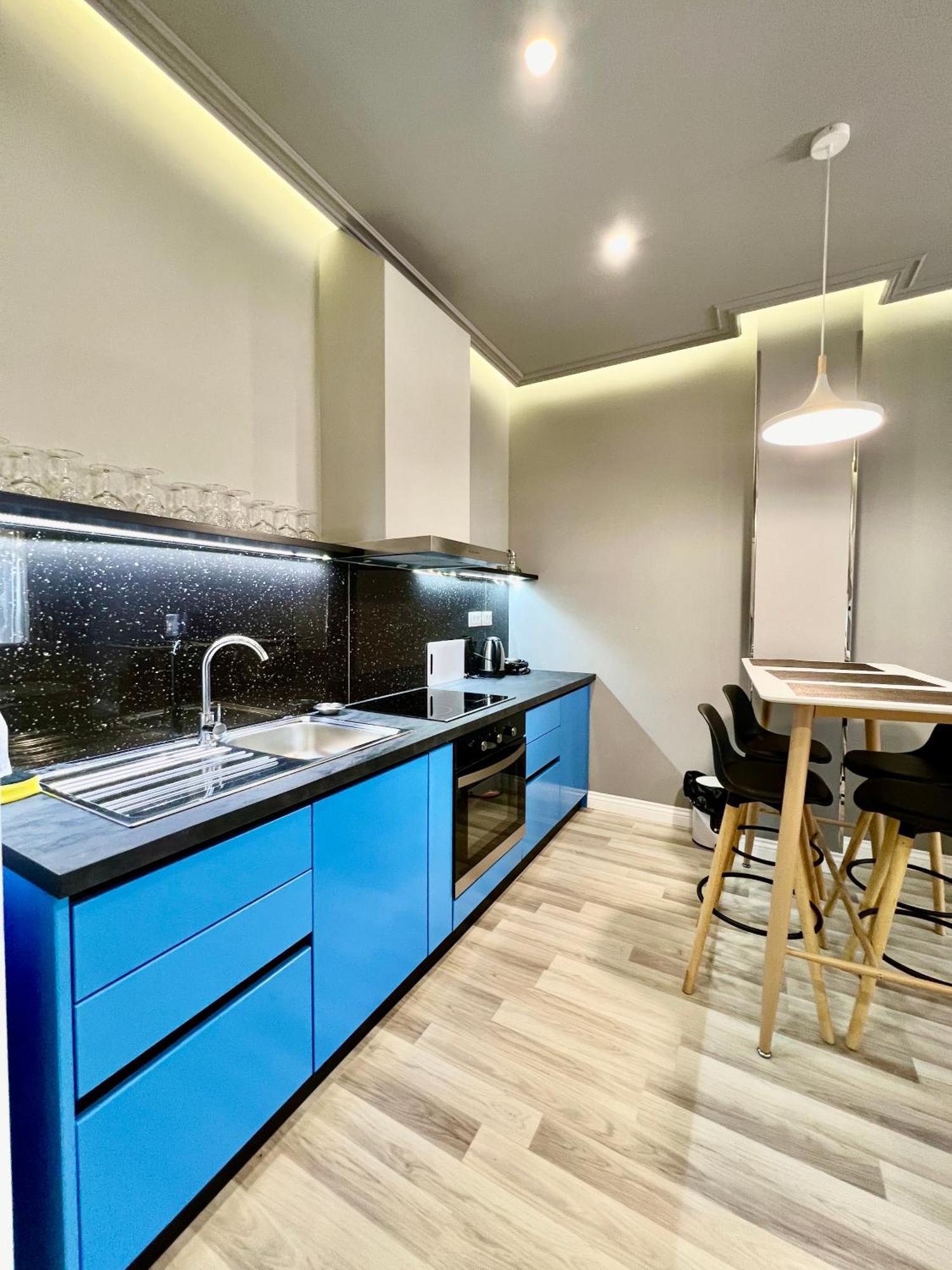 Spiranca Luxury Suites Tiranë Phòng bức ảnh