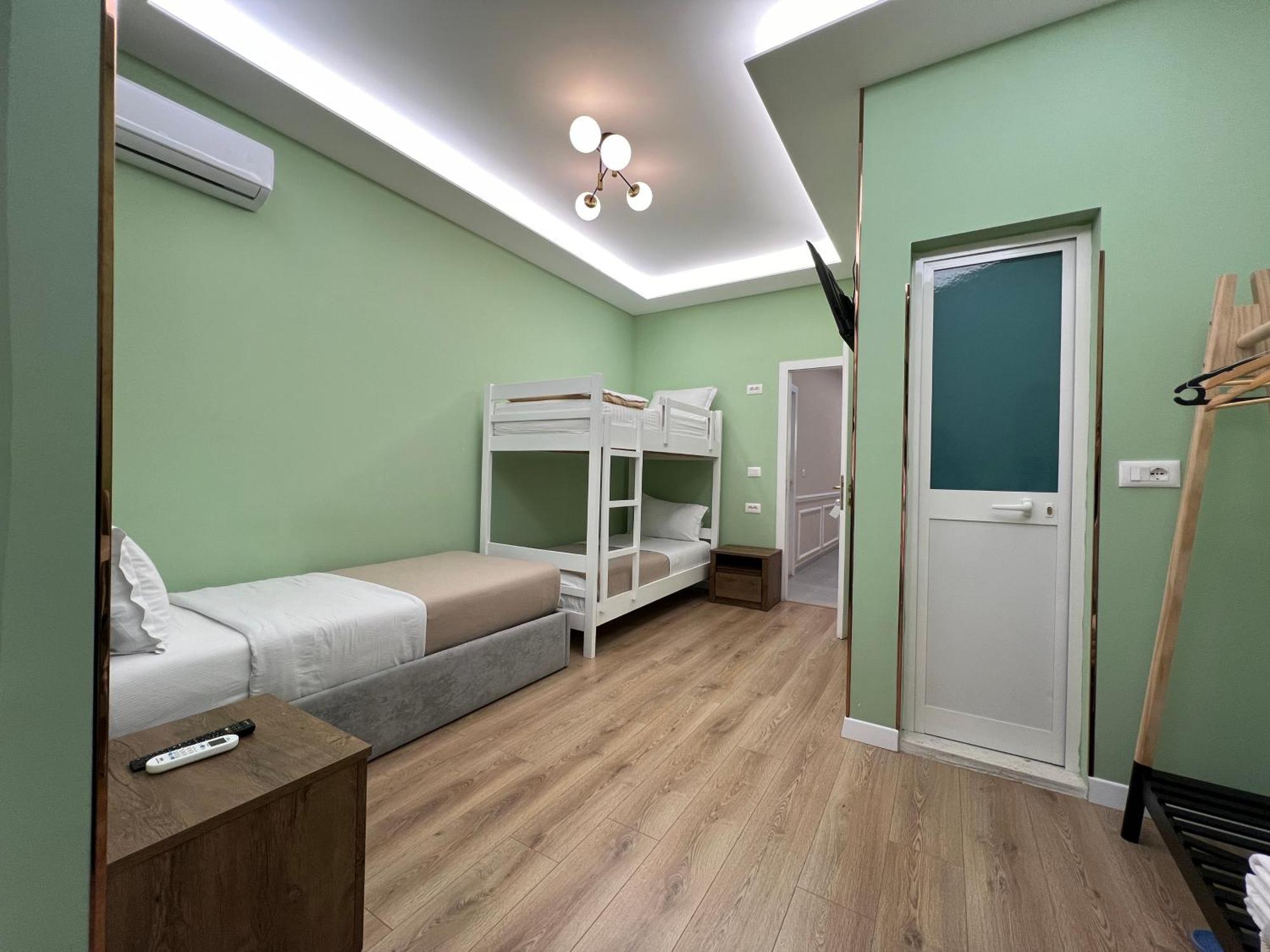 Spiranca Luxury Suites Tiranë Ngoại thất bức ảnh