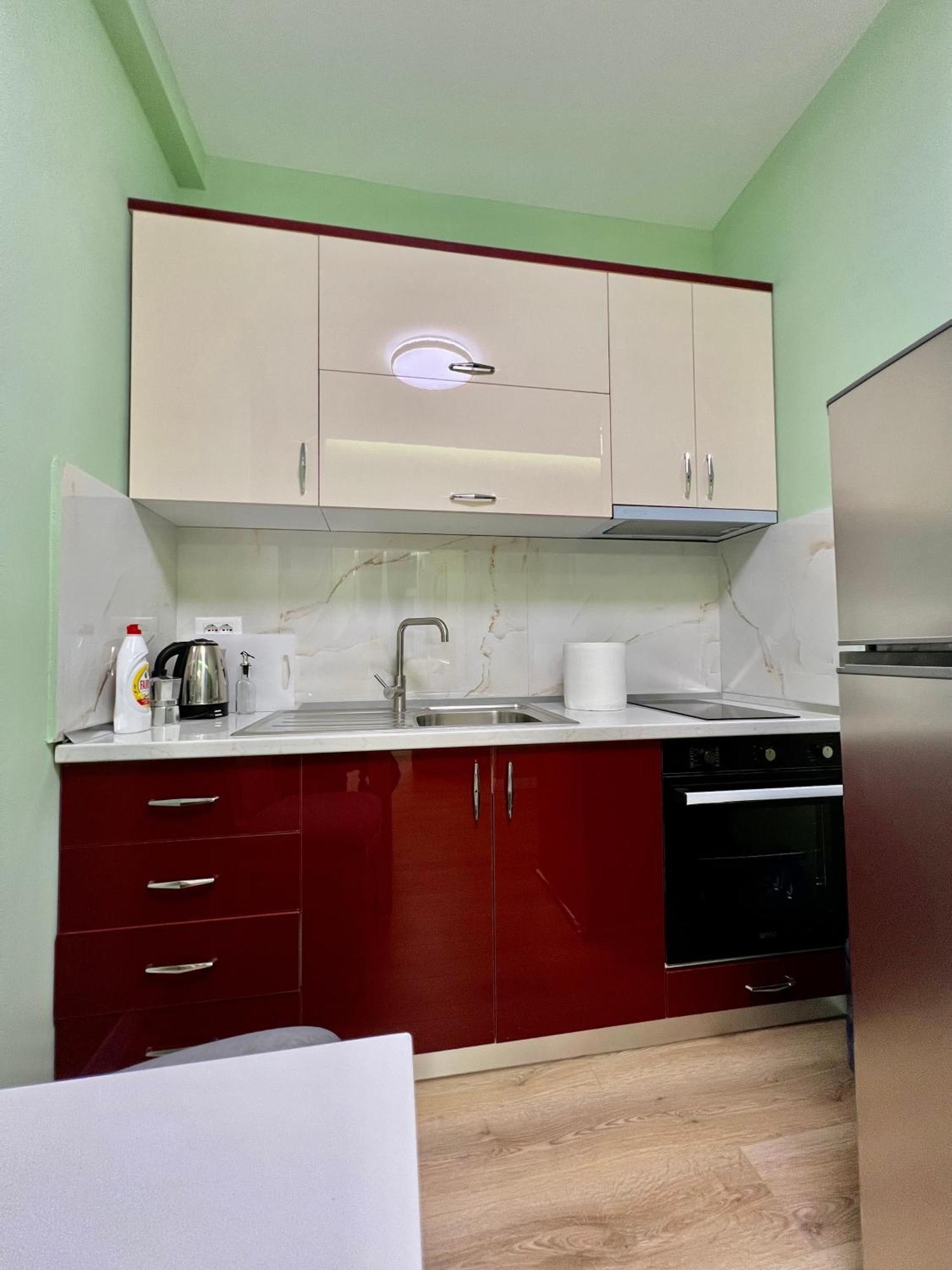 Spiranca Luxury Suites Tiranë Phòng bức ảnh